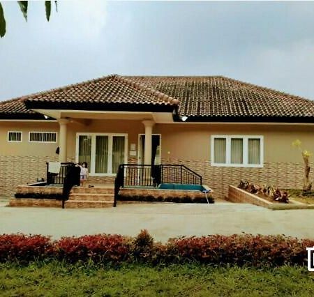 Villa Nusantara Bogor Exterior photo